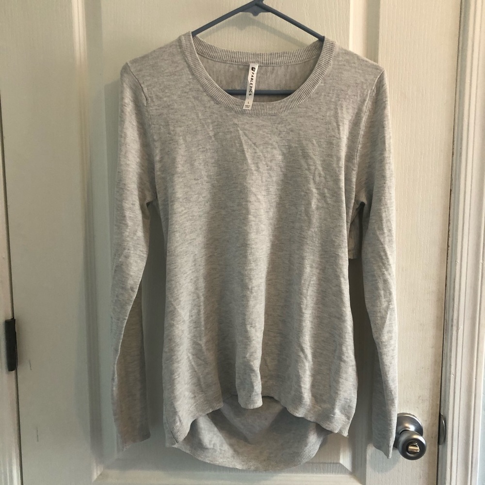 CUTE Back cutout Long-sleeve